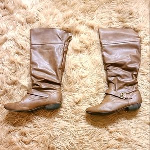 Mid calf pull on boots